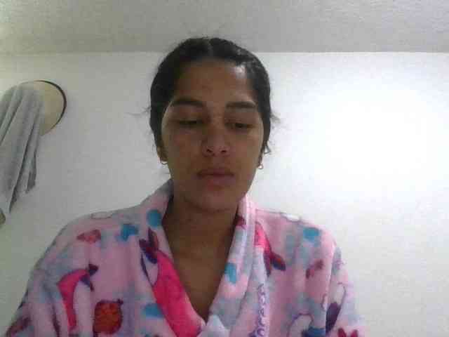 JuanaBrunette webcam