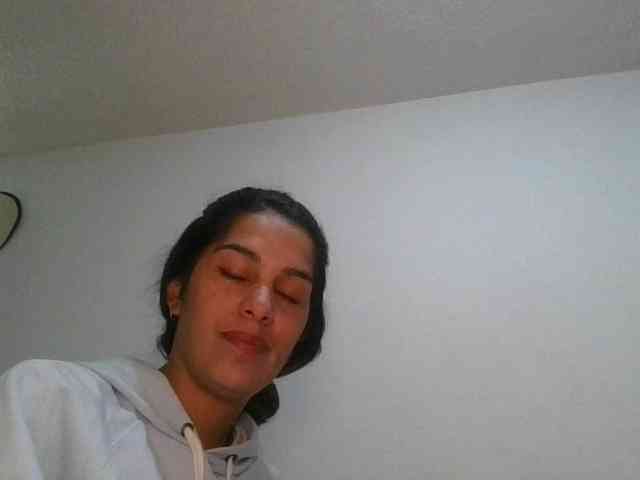 JuanaBrunette webcam