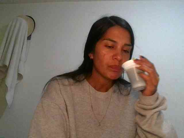 JuanaBrunette webcam