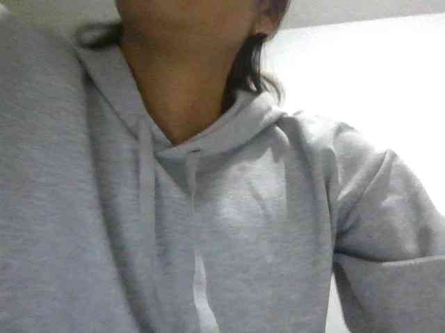 JuanaBrunette webcam