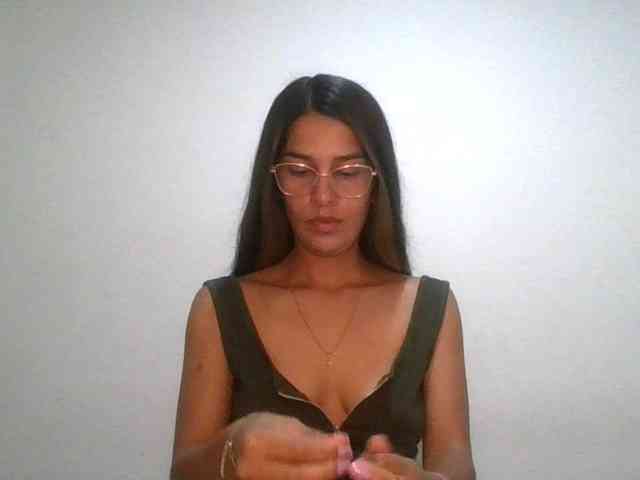 JuanaBrunette webcam