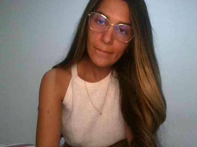 JuanaBrunette webcam