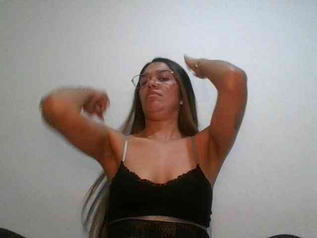 JuanaBrunette webcam