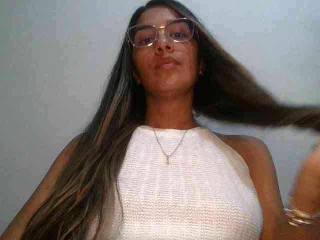 JuanaBrunette webcam