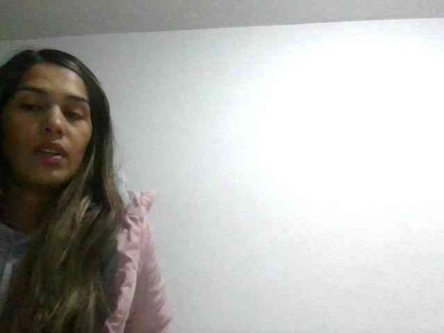 JuanaBrunette webcam