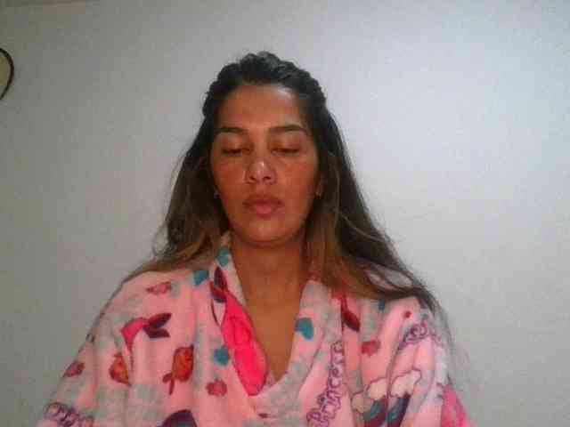 JuanaBrunette webcam