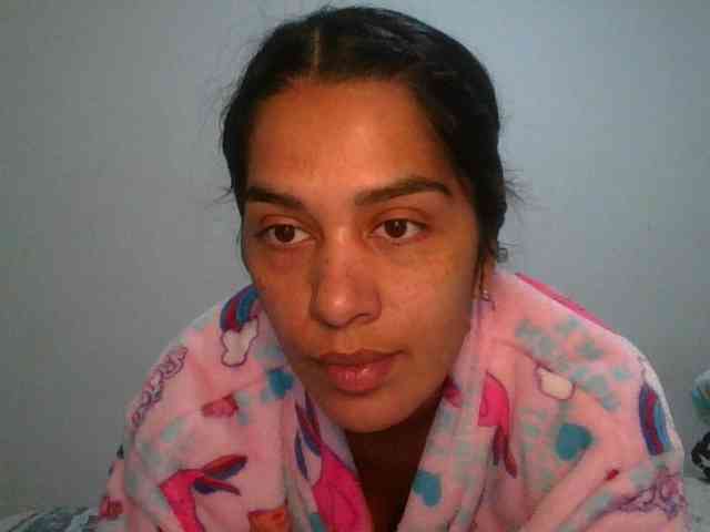 JuanaBrunette webcam