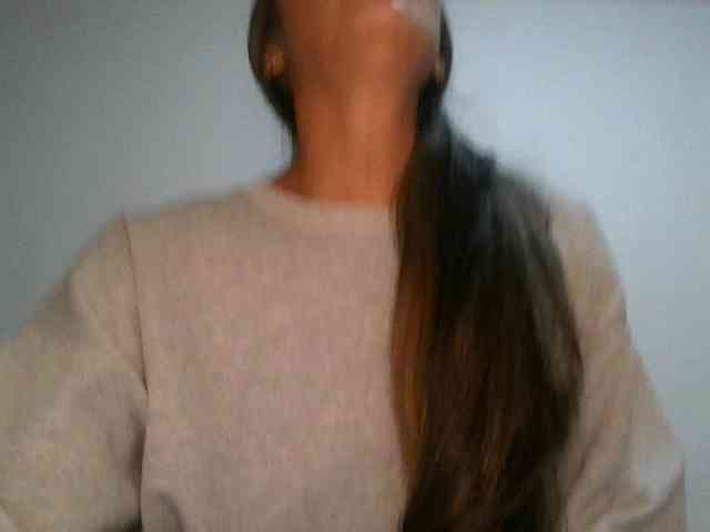 JuanaBrunette webcam