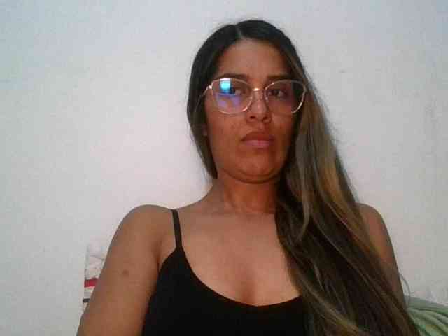 JuanaBrunette JuanaBrunette