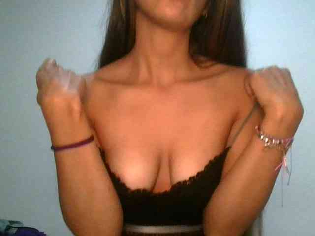 JuanaBrunette webcam