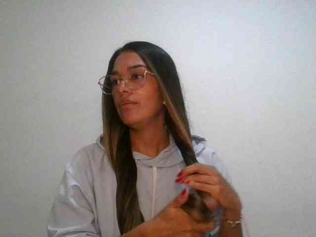 JuanaBrunette webcam