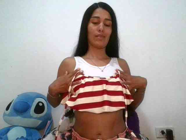 JuanaBrunette webcam
