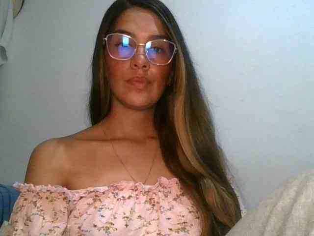nude amateur chat JuanaBrunette