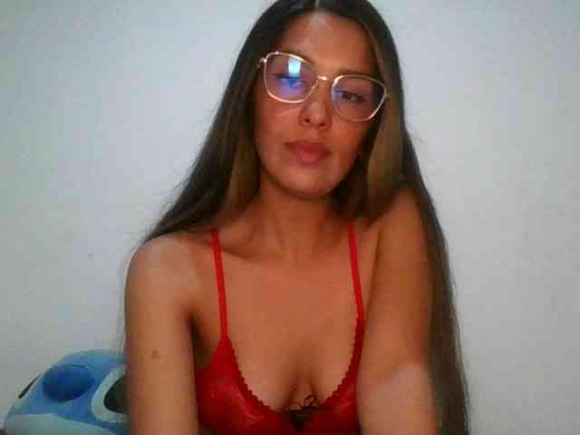 JuanaBrunette webcam