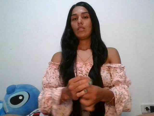 JuanaBrunette webcam