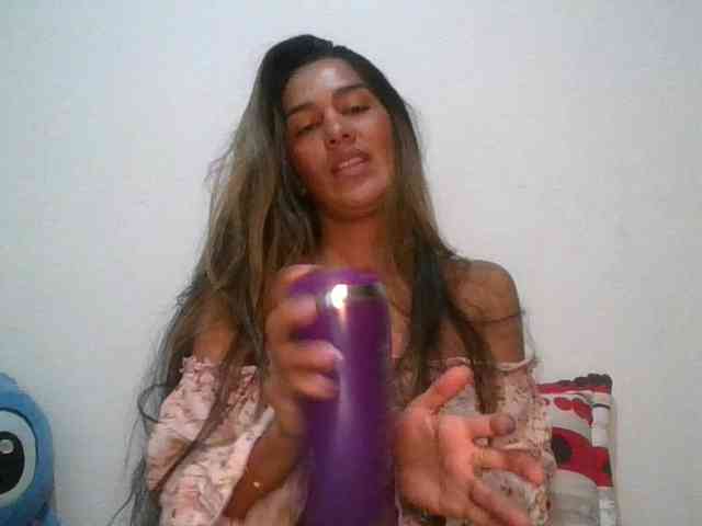 JuanaBrunette webcam