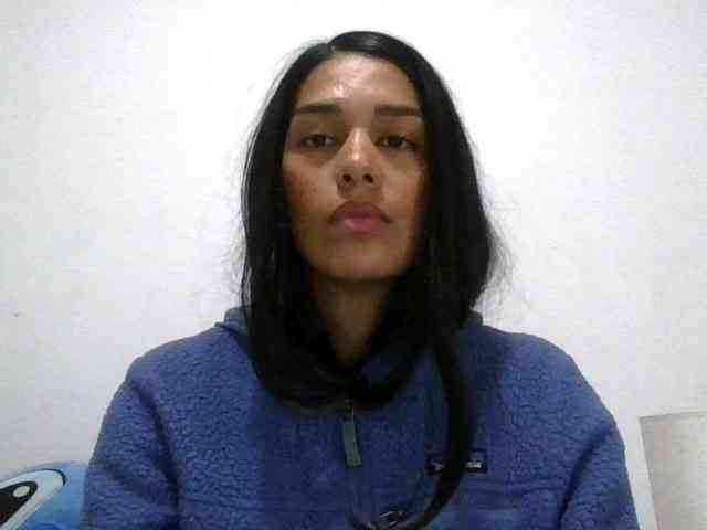 JuanaBrunette webcam