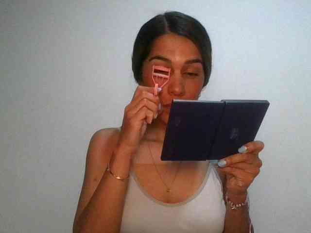 JuanaBrunette webcam