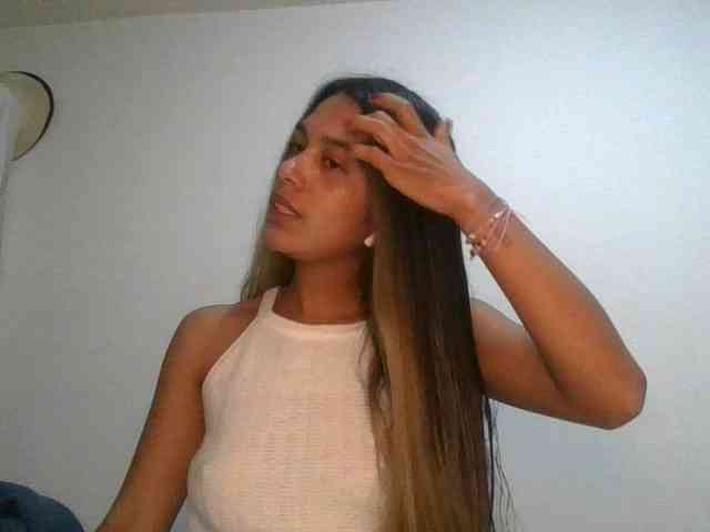 JuanaBrunette webcam