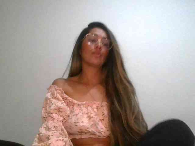 JuanaBrunette webcam