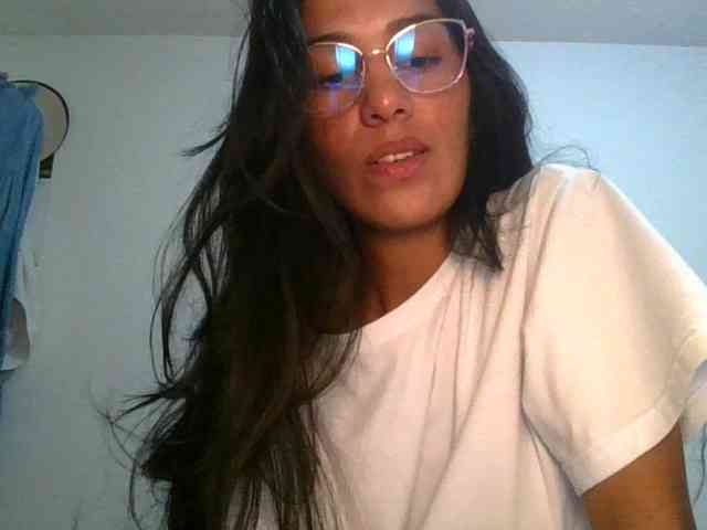 JuanaBrunette webcam