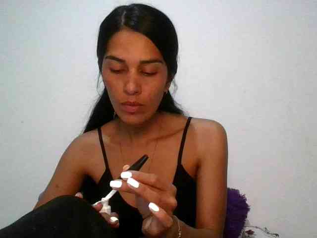 JuanaBrunette webcam