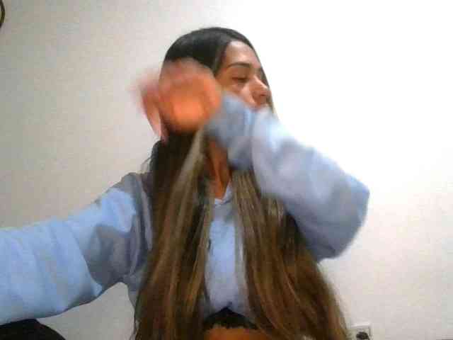 JuanaBrunette webcam