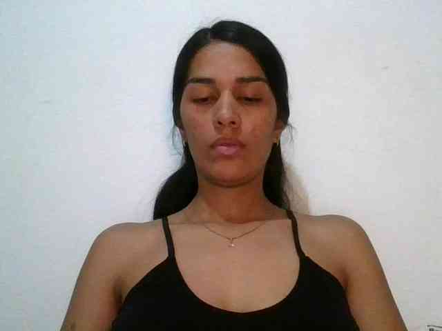 JuanaBrunette webcam