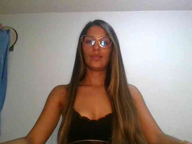 JuanaBrunette webcam