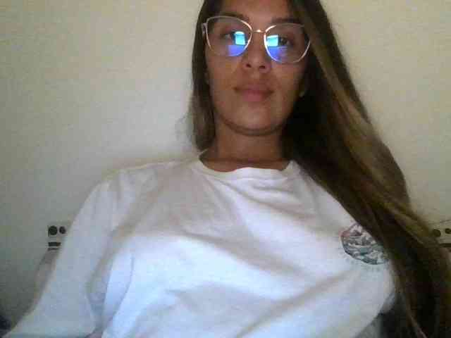 JuanaBrunette webcam