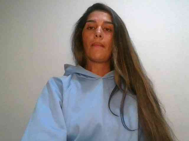 JuanaBrunette webcam