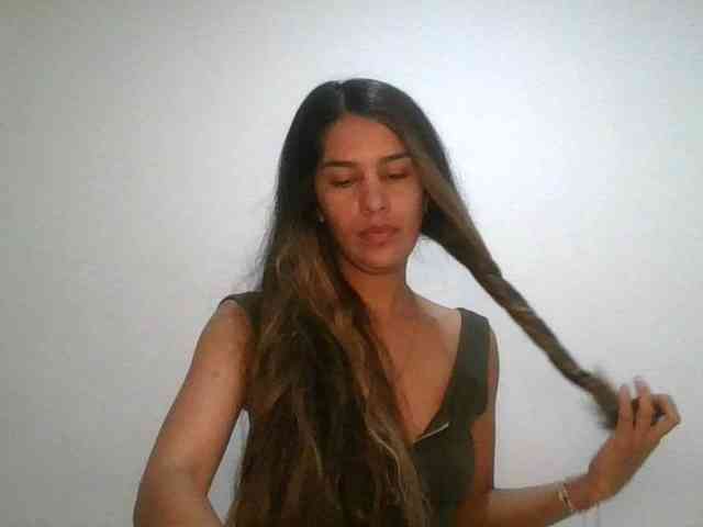 JuanaBrunette webcam