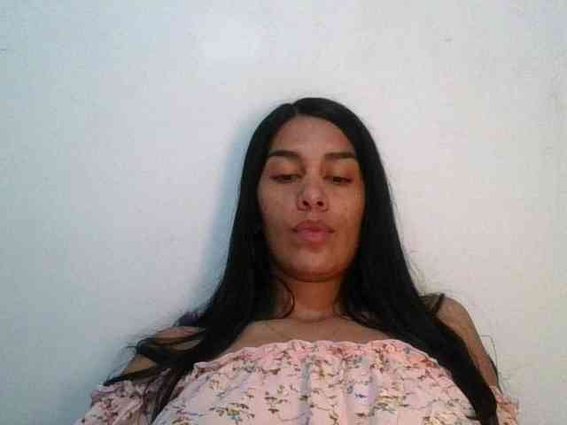 JuanaBrunette