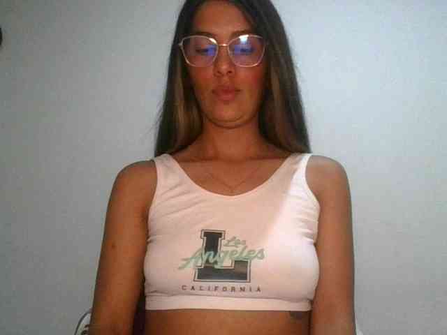 JuanaBrunette webcam