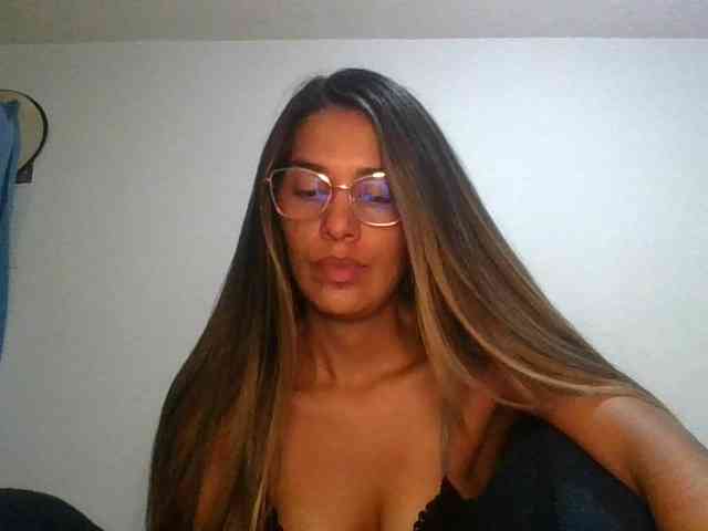 JuanaBrunette webcam