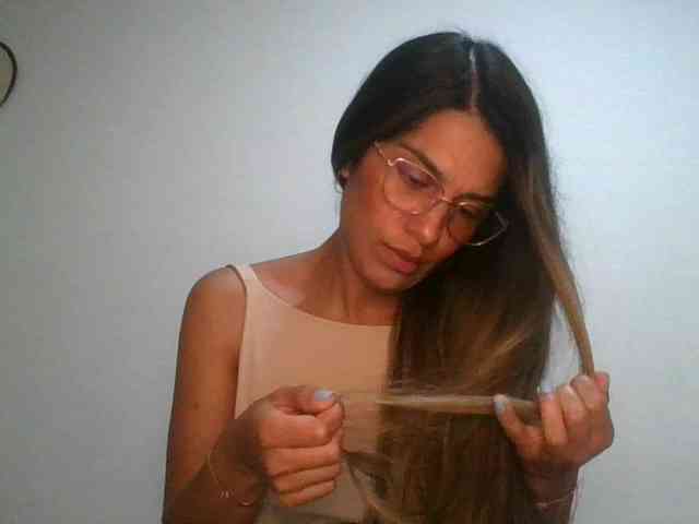 JuanaBrunette webcam