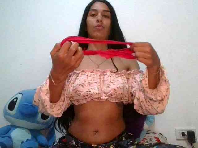 JuanaBrunette webcam