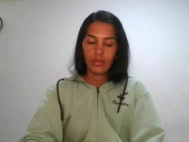 JuanaBrunette webcam