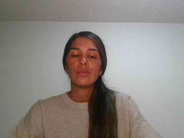 JuanaBrunette webcam