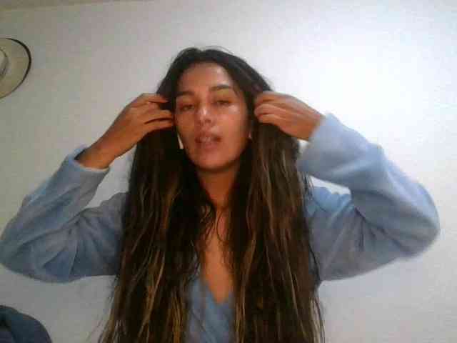 JuanaBrunette webcam