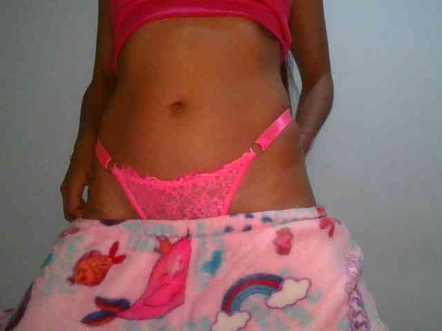 JuanaBrunette webcam