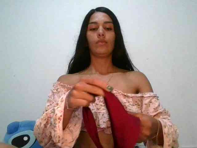 JuanaBrunette webcam