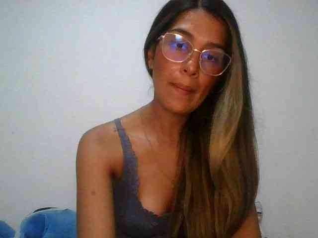 JuanaBrunette Live Webcam on BongaCams