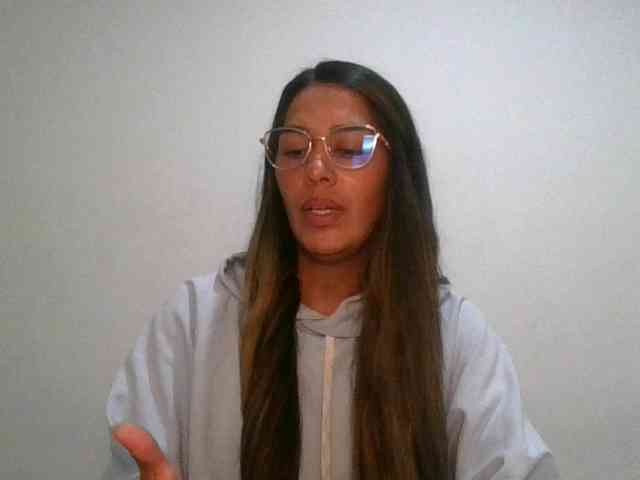 JuanaBrunette webcam