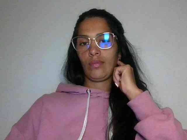 JuanaBrunette webcam