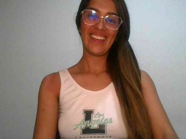 JuanaBrunette webcam