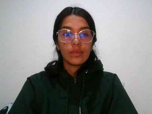 JuanaBrunette webcam
