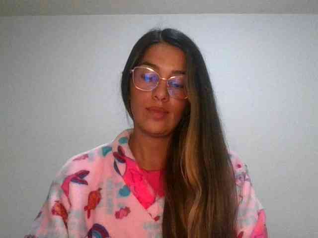 JuanaBrunette webcam