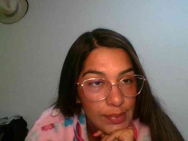 JuanaBrunette webcam