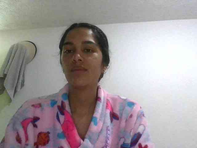 JuanaBrunette webcam